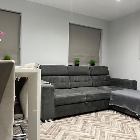 Broadway Retreat With Free Parking Apartment Herne Bay Exterior photo